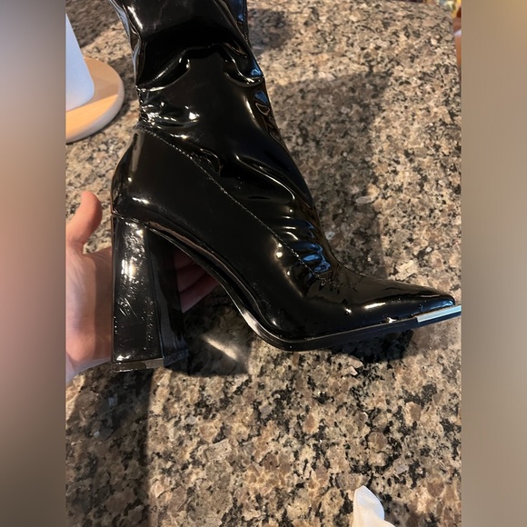Patent leather boots - Picture 3 of 8